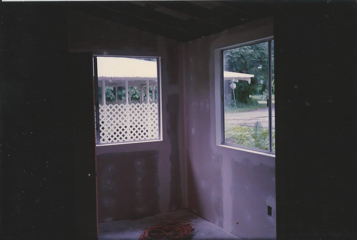 Pre_Front_Desk_1[1] - Arnott's Lodging & Adventures