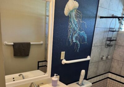 Lovely bathroom at Arnott's Lodge