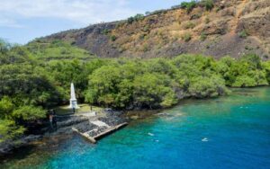 Ka’awaloa Bay - Captain Cook Monument