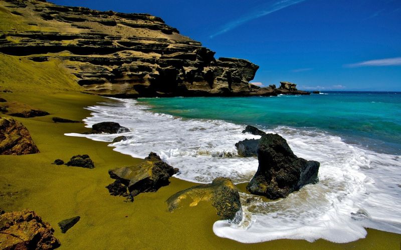 Papakōlea Green Sand Beach