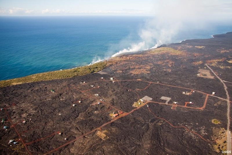 Kaimu Black Sand Beach