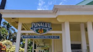 Punaluʻu Bake Shop